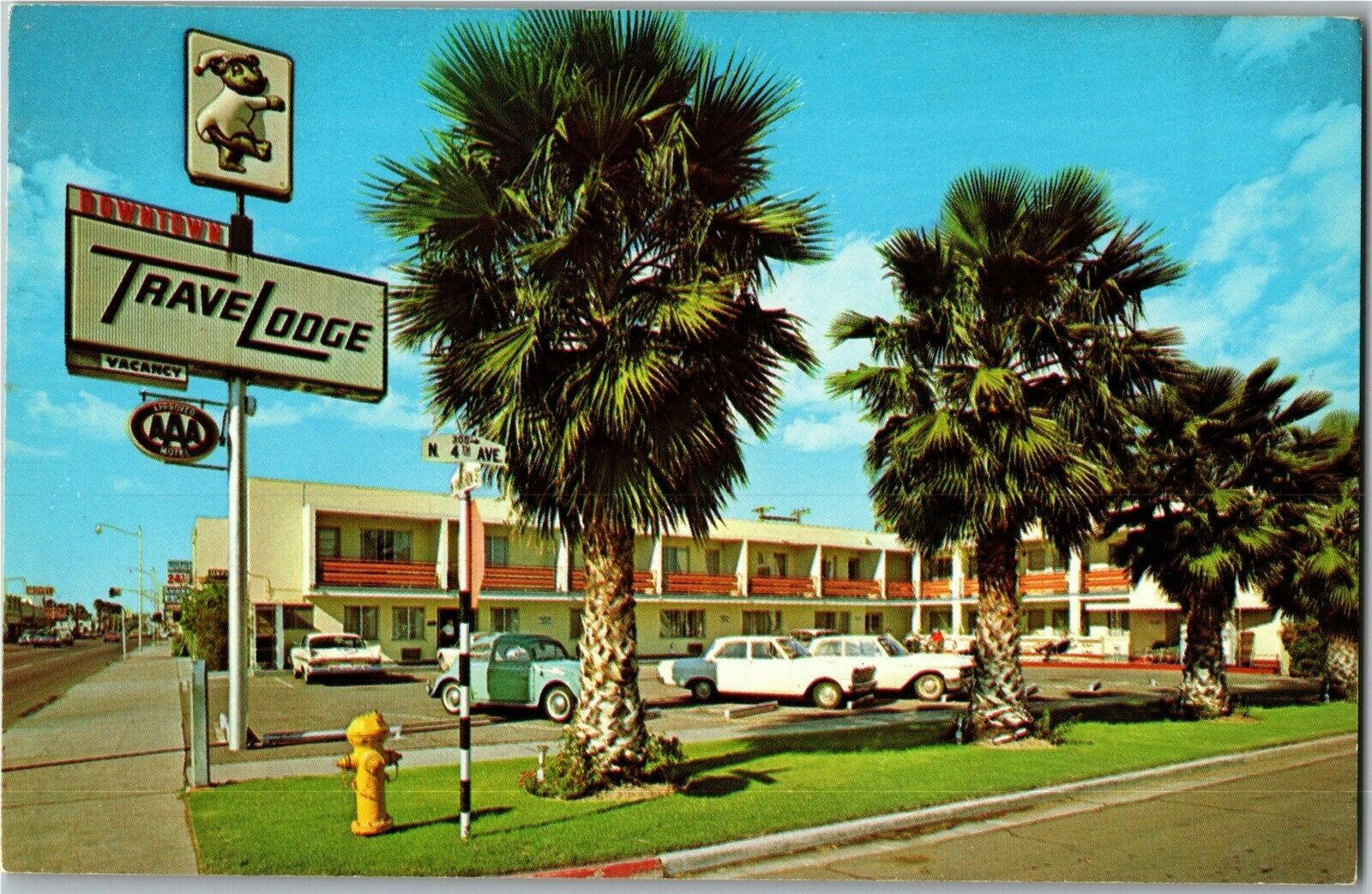 TraveLodge on Van Buren, Downtown Phoenix AZ Vintage Postcard C54