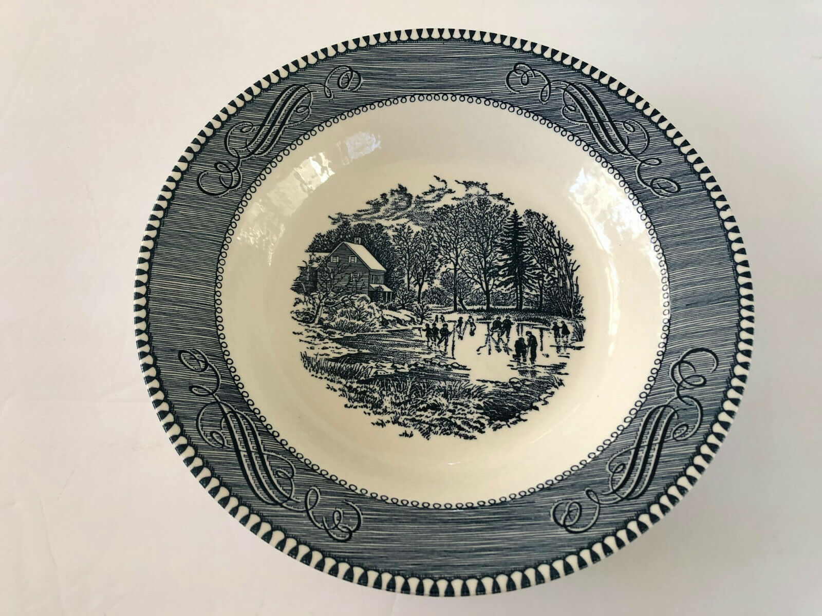 Royal China USA Currier & Ives Blue Old Early Winter - 8-1/2